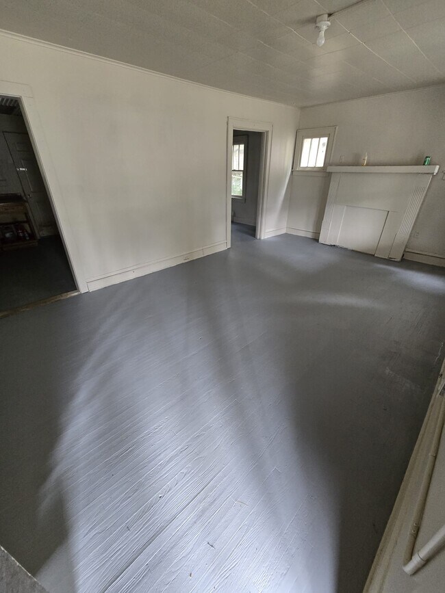 Foto del edificio - 1925 Foster Ave