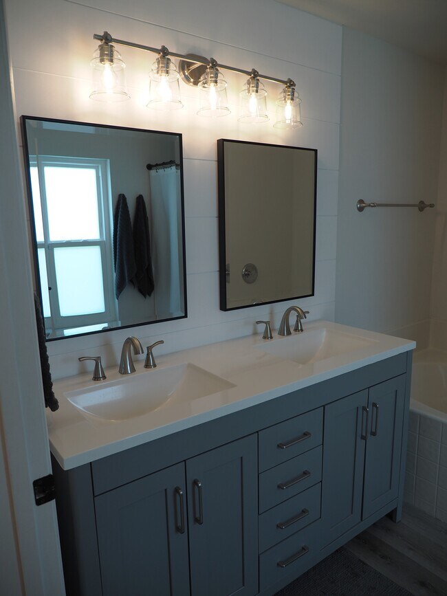 Foto del edificio - 1601 SW Ocean Cove Ave