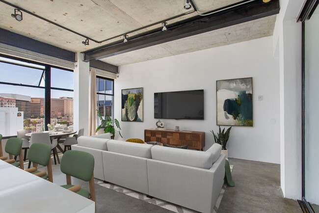 Building Photo - 100 E. Atlantic Avenue Condo