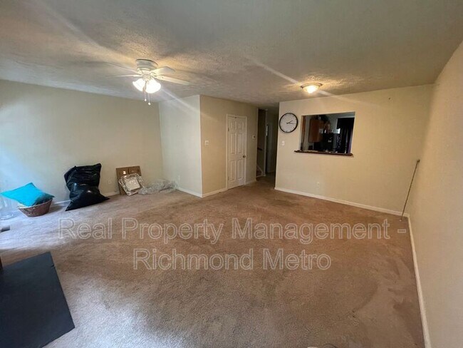 Building Photo - 2034 Airy Cir