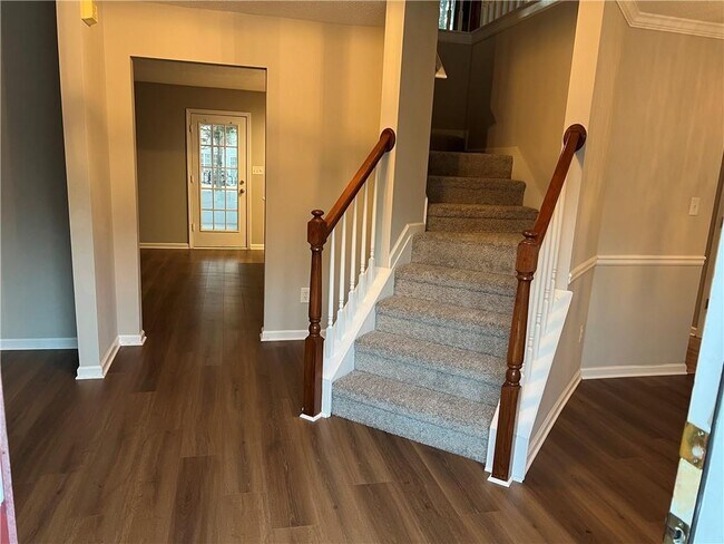 Building Photo - 6535 Glen Pond Trce