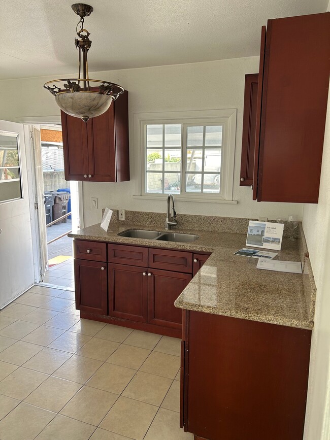 Photo - 6835 Newell St House