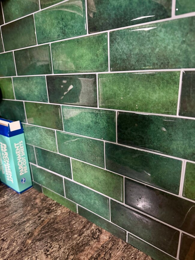 Building Photo - 609 East Walnut Street