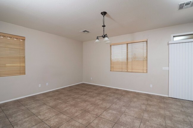 Building Photo - 6846 S 70th Dr