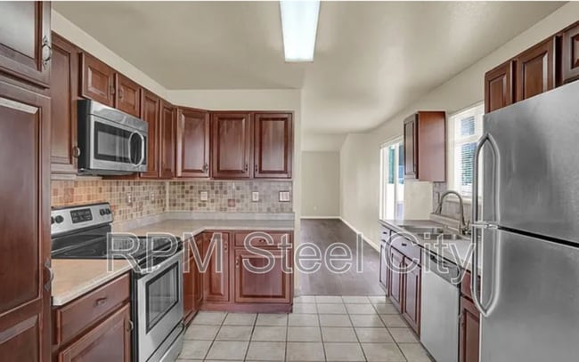 Building Photo - 2004 Mirror Ct