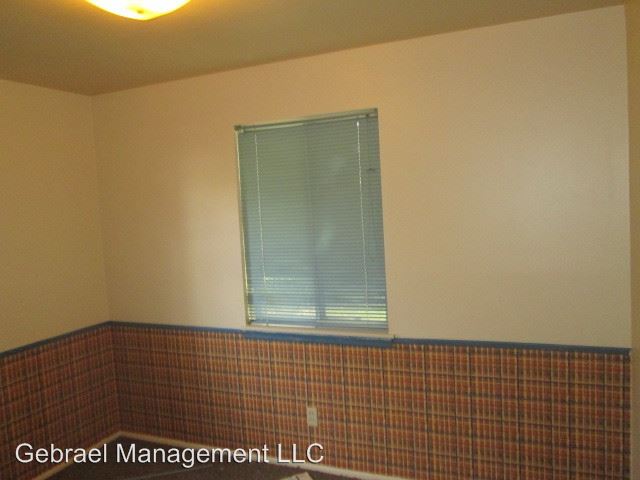Building Photo - 2419 Beta Ln