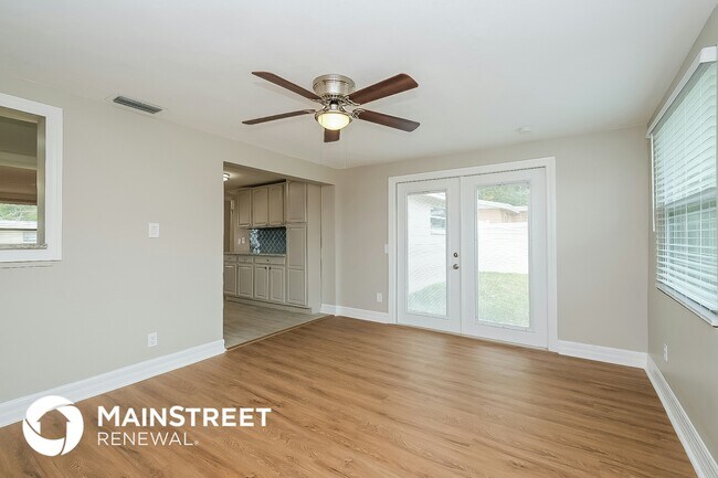 Foto del edificio - 5202 Lofton Dr
