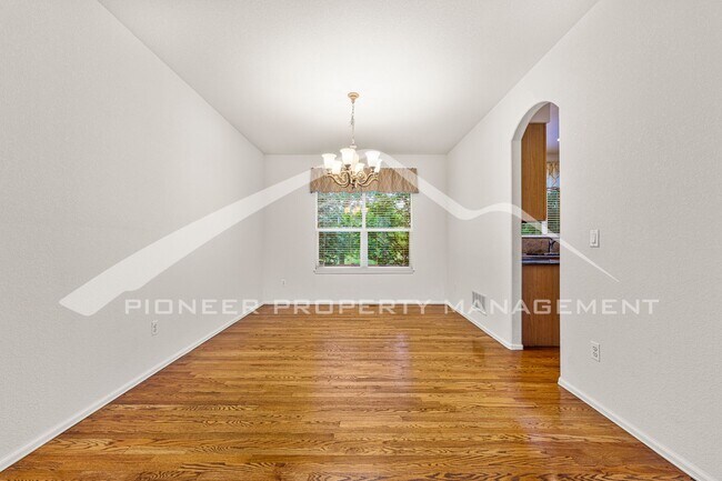 Building Photo - Large Home on Corner Lot with 3 Car Garage...
