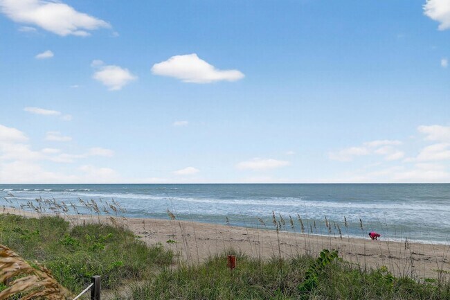 Foto del edificio - 10310 S Ocean Dr