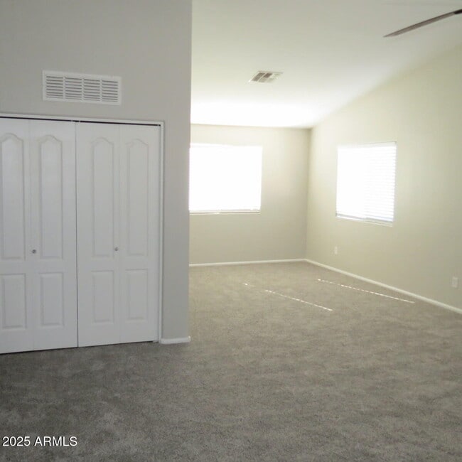 Building Photo - 40106 W Thornberry Ln