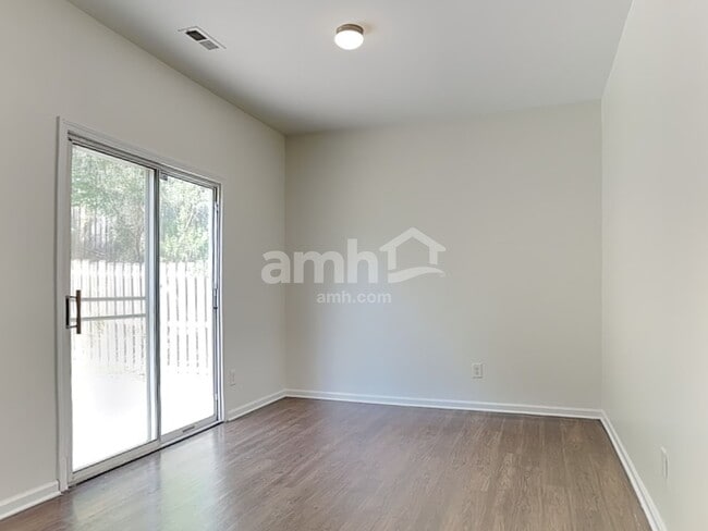 Building Photo - 2811 Marville Ct
