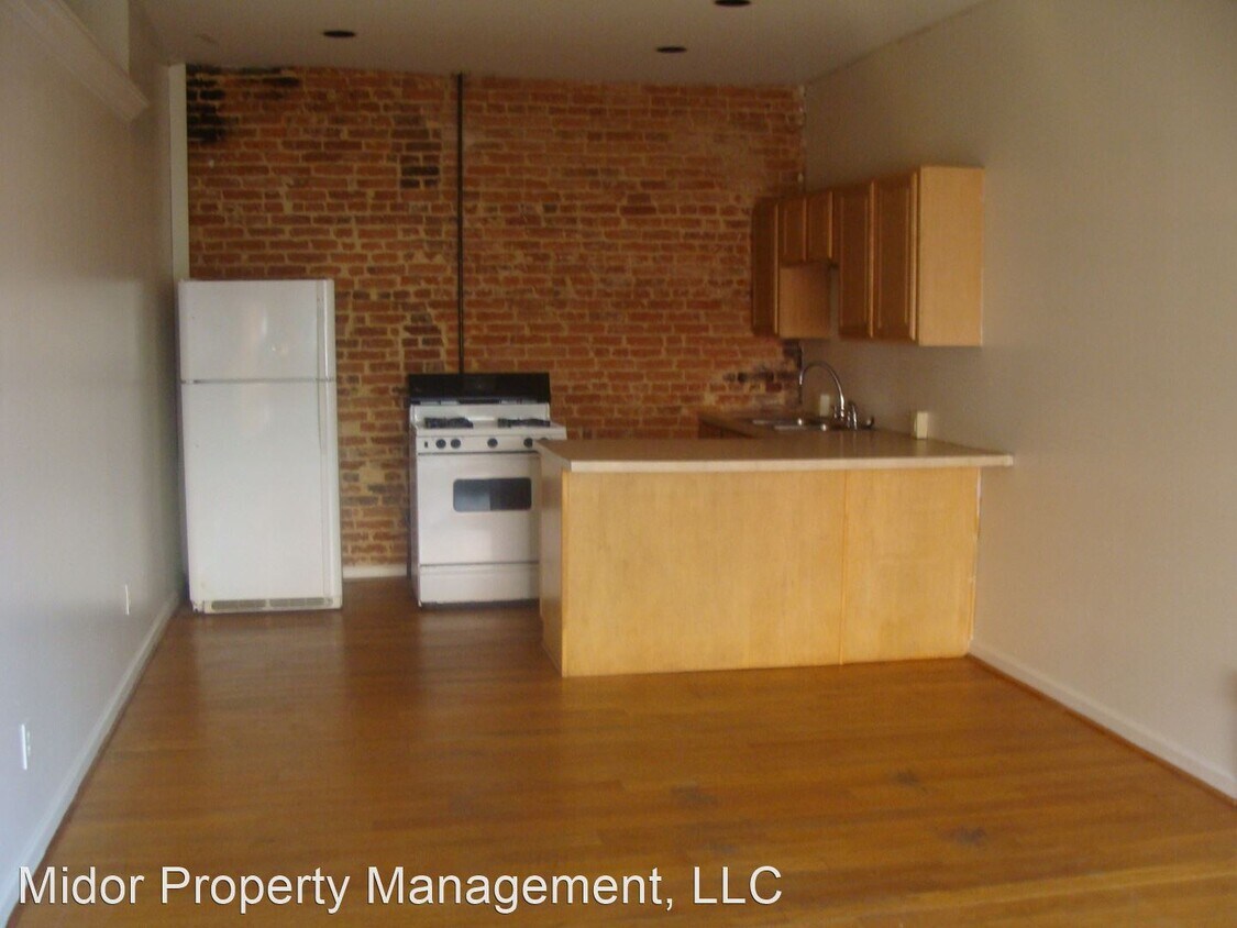 Primary Photo - 1 br, 1 bath House - 114 W. King Street