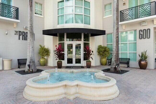 Foto del edificio - 600 S Dixie Hwy