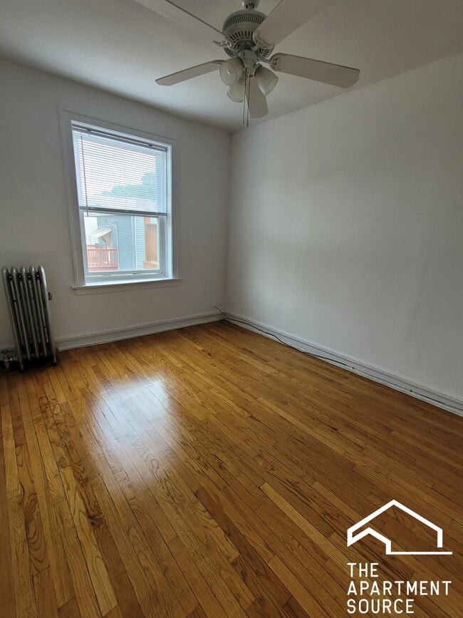 Building Photo - 4933 N Whipple St