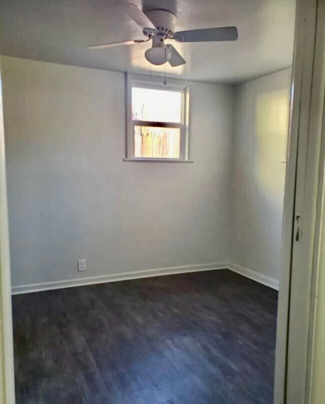 Foto del edificio - Remodeled 1-Bedroom Apartment in Greeley A...