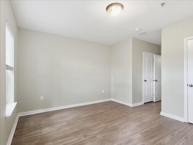 Foto del edificio - 1526 Brookstone Pl