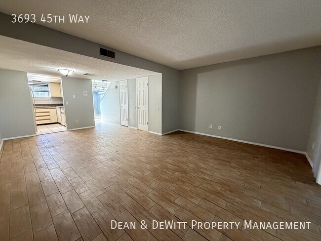 Foto del edificio - 3693 45th Way N