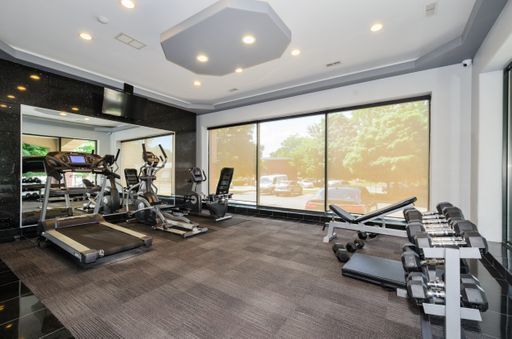 Foto del edificio - 2451 W Howard St