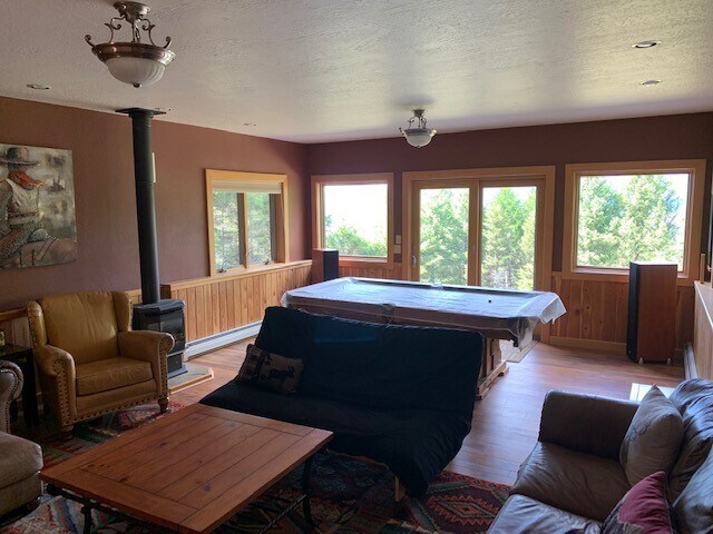 Building Photo - 467 Wolverine Dr