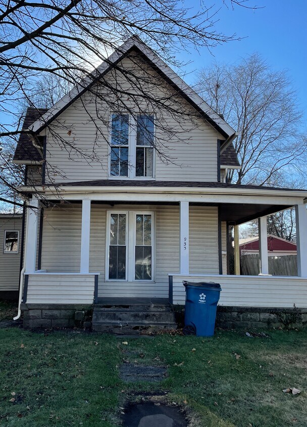 Primary Photo - 933 Lincolnway