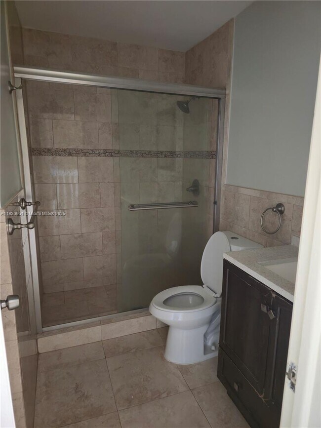 Foto del edificio - 3872 NW 76th Ave