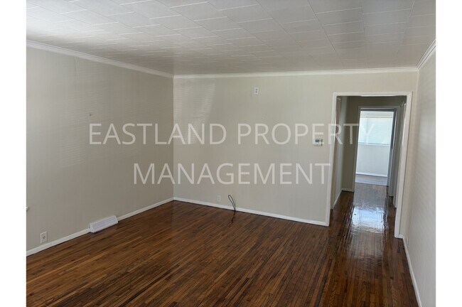 Foto del edificio - 1964 Burr St