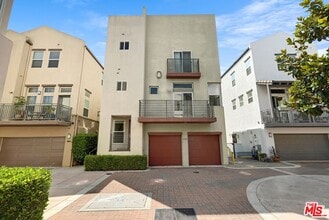 Building Photo - 6531 S Seabluff Dr