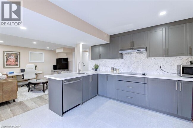 Building Photo - 184 Edgar Bonner Ave