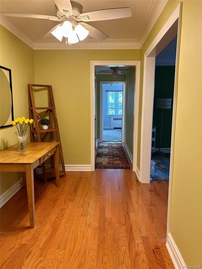 Building Photo - 474 W 238th St