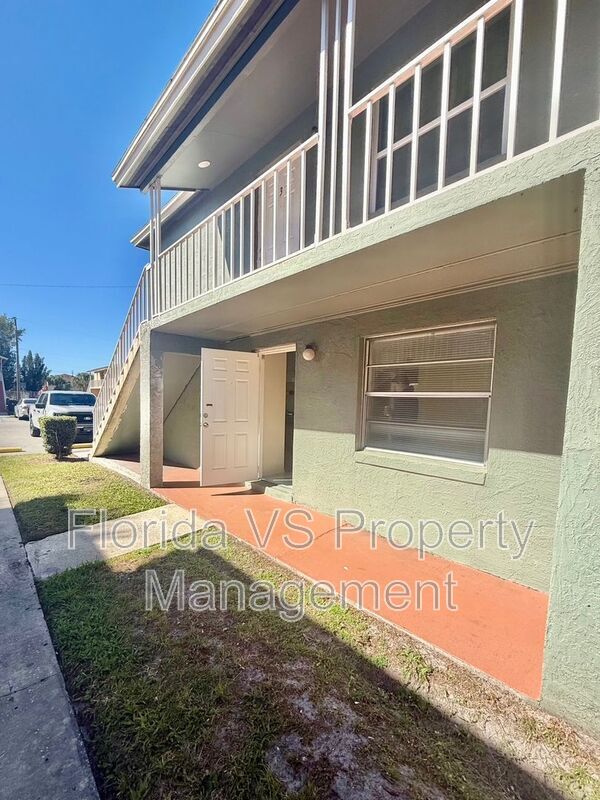 Photo - 711 Michigan Ct