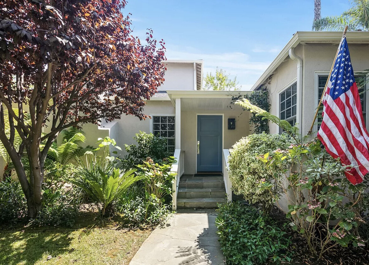 Primary Photo - 13014 Brentwood Terrace