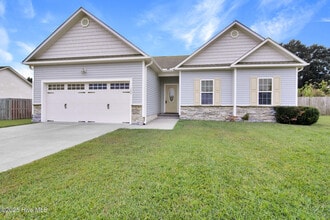 Building Photo - 102 Conley Hills Dr