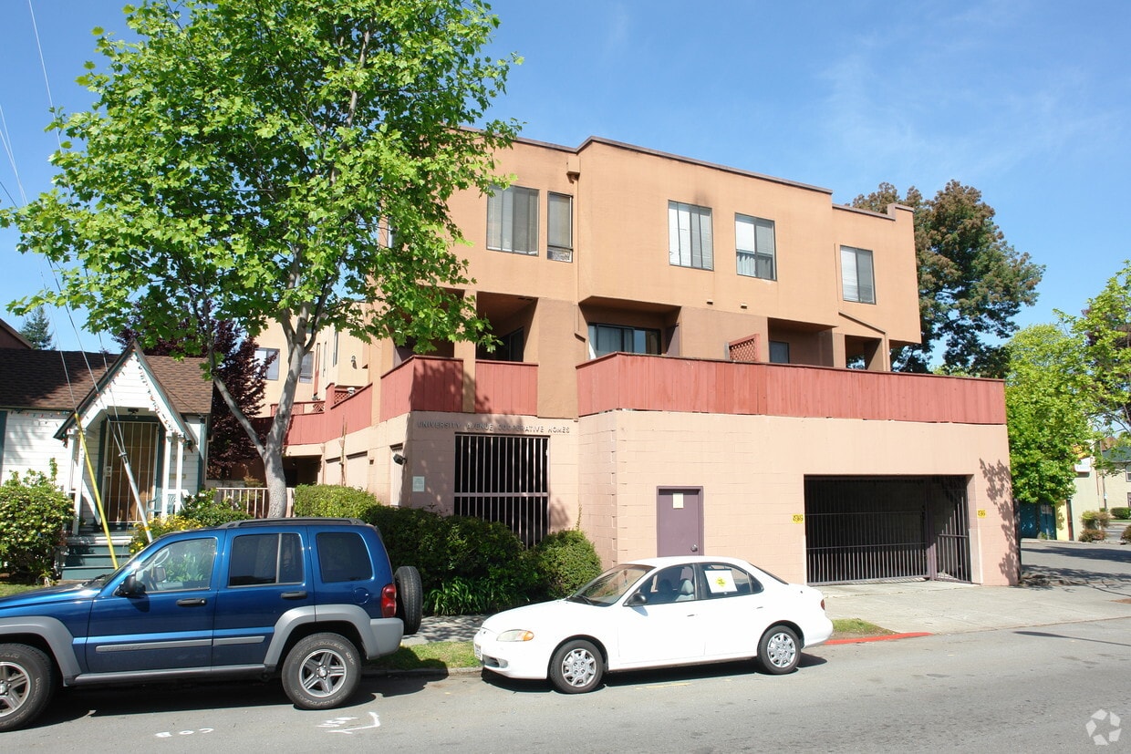 Building Photo - 2010-2018 Sacramento St