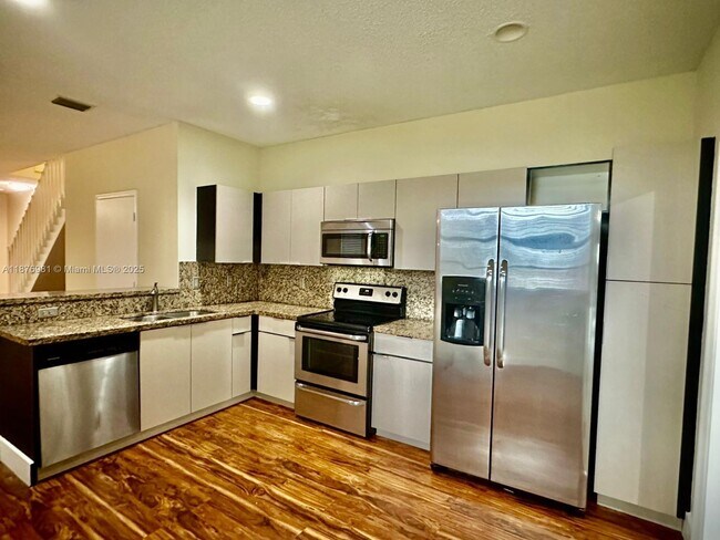Building Photo - 3877 San Simeon Cir