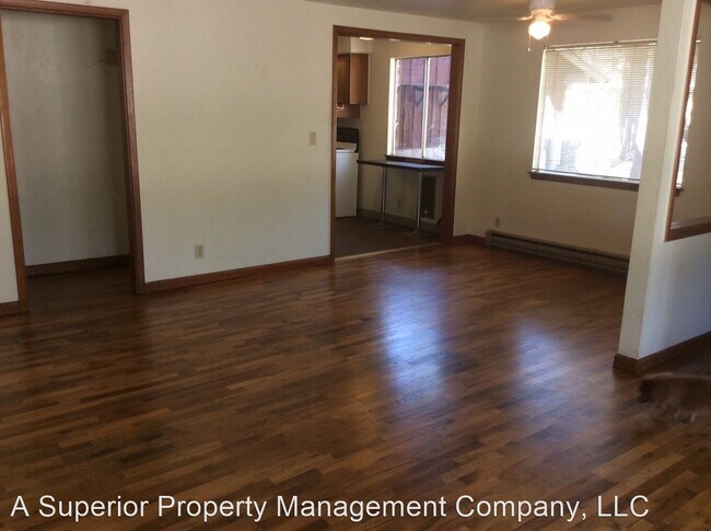 Building Photo - 2 br, 1 bath House - 1007 NE Bear Creek Rd.