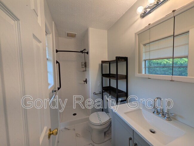 Building Photo - 2994 S Madison St