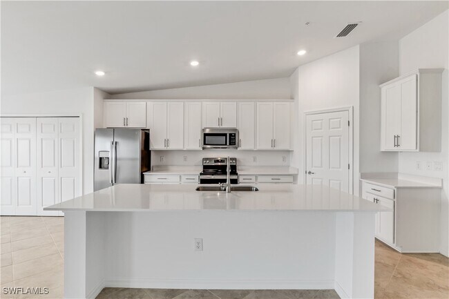 Foto del edificio - 15950 Grassland Ln