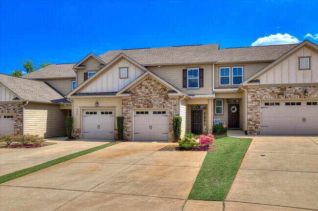 Building Photo - 504 Vinings Dr