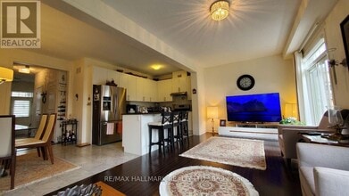 Building Photo - 19 Chouinard Wy