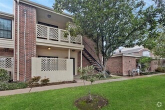 Building Photo - 2121 El Paseo St
