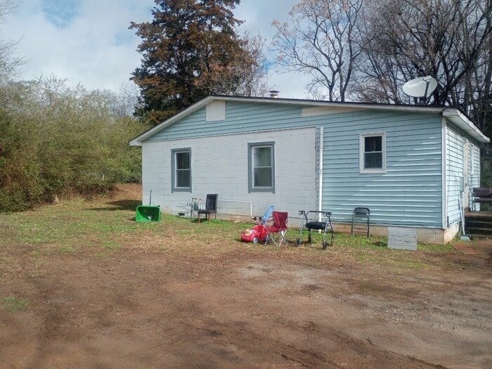 Primary Photo - 111 Sparrow Ln