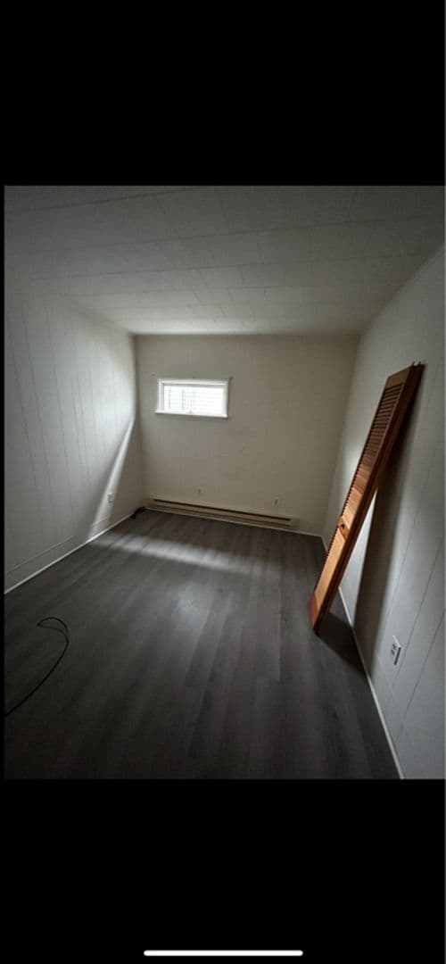 Building Photo - 361 Warren Ave