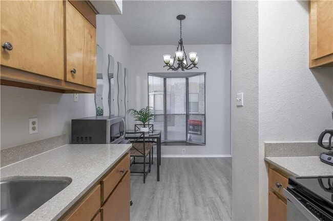 Foto del edificio - Furnished 1x1 North Campus Apartment on Guad