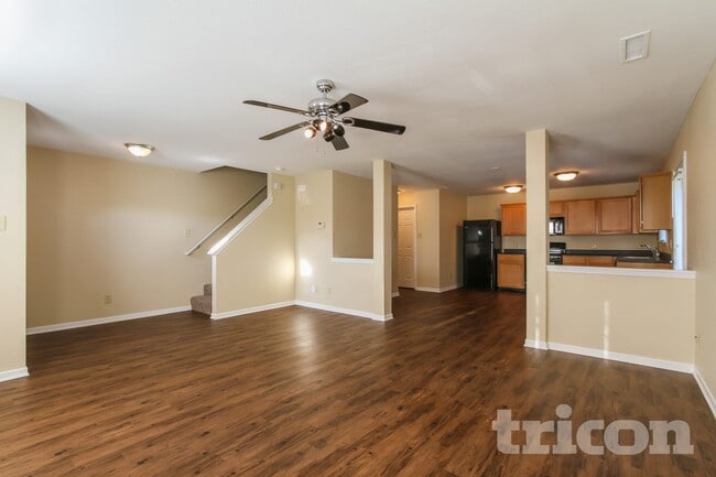 Building Photo - 15412 Gallow Ln