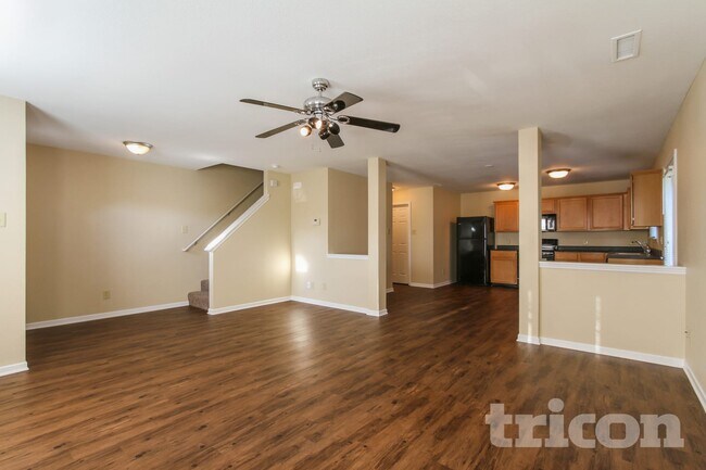 Foto del edificio - 15412 Gallow Ln