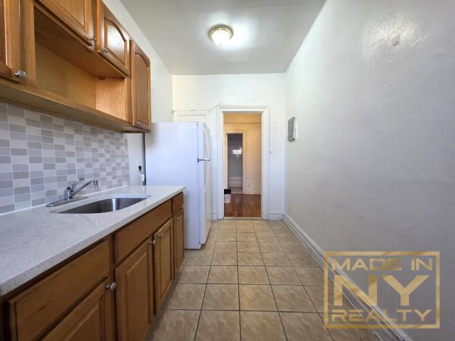 Foto del edificio - 1 bedroom in WOODHAVEN NY 11421