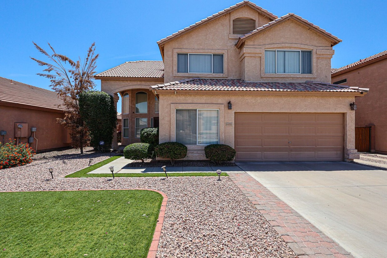 Primary Photo - RV GATE! Lovely 4 bedroom, 3 bathroom home...
