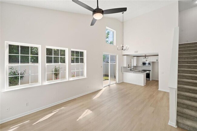 Foto del edificio - 872 Windcroft Cir NW