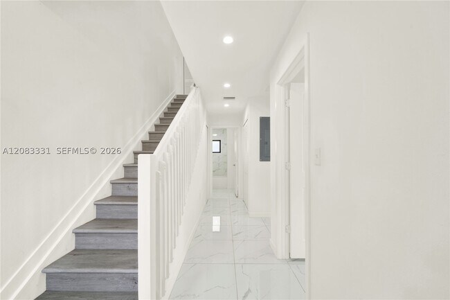 Foto del edificio - 5220 NW 24th Pl