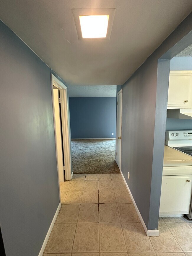 Foto del edificio - 2125 Quail Creek Dr
